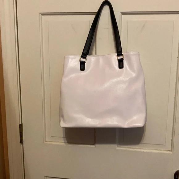 Betsey Johnson NEW Large Black & White Floral Stripe Tote Hard to Find! RaRe! - Picture 6 of 12